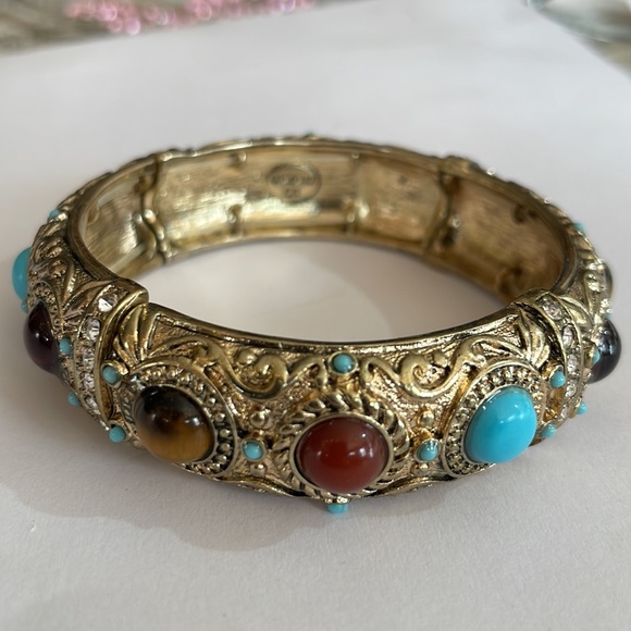 Graziano CN Stretch Bracelet Gold Tone With Faux Turquoise with Simulated Beads - Picture 4 of 9